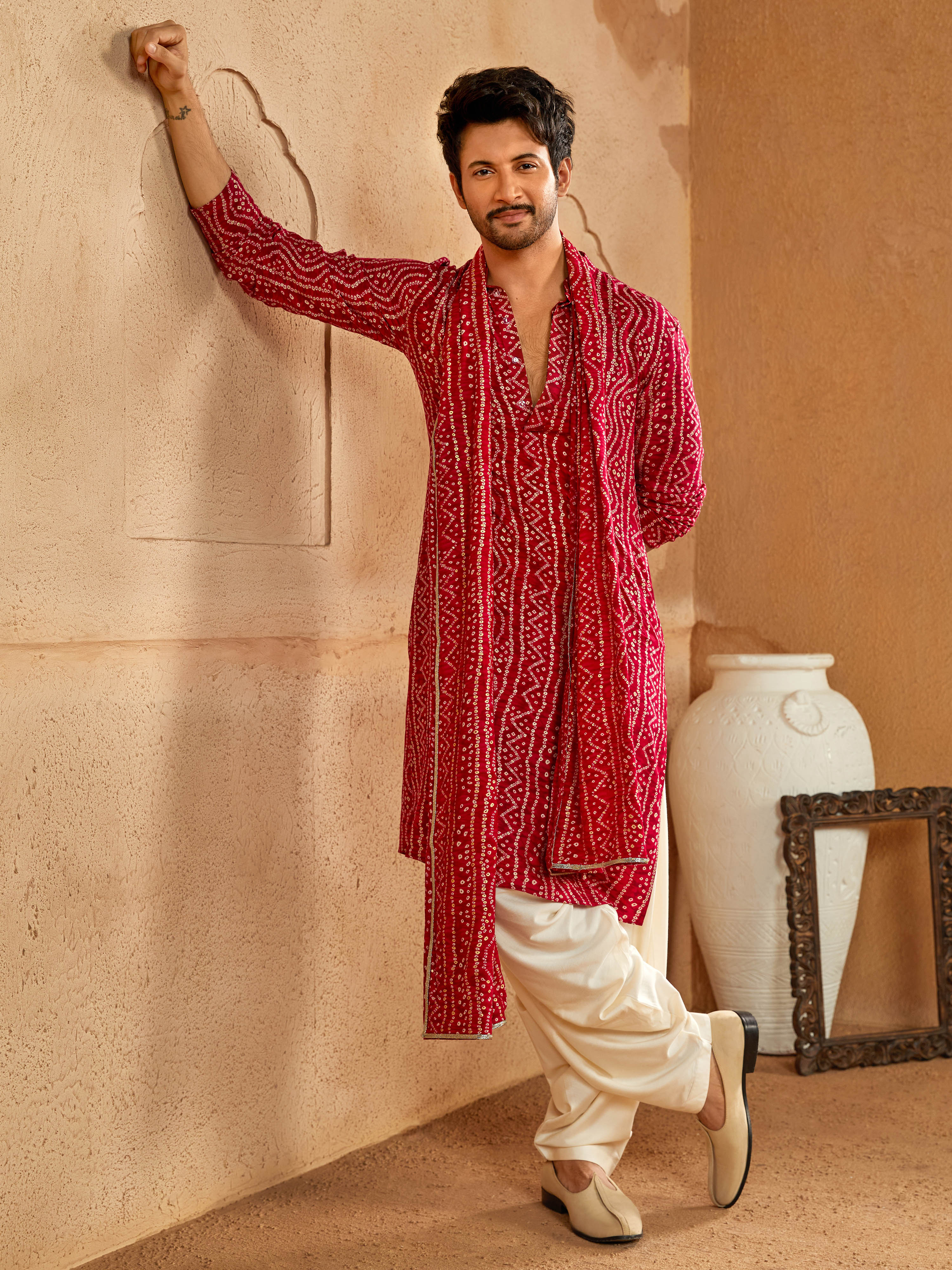 Men's Falsa Bandhni Print Kurta Set with Dupatta
