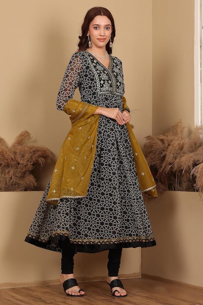 W for Woman Beige Jacquard Sleeveless Embellished Kurta, Pants and Dupatta Set