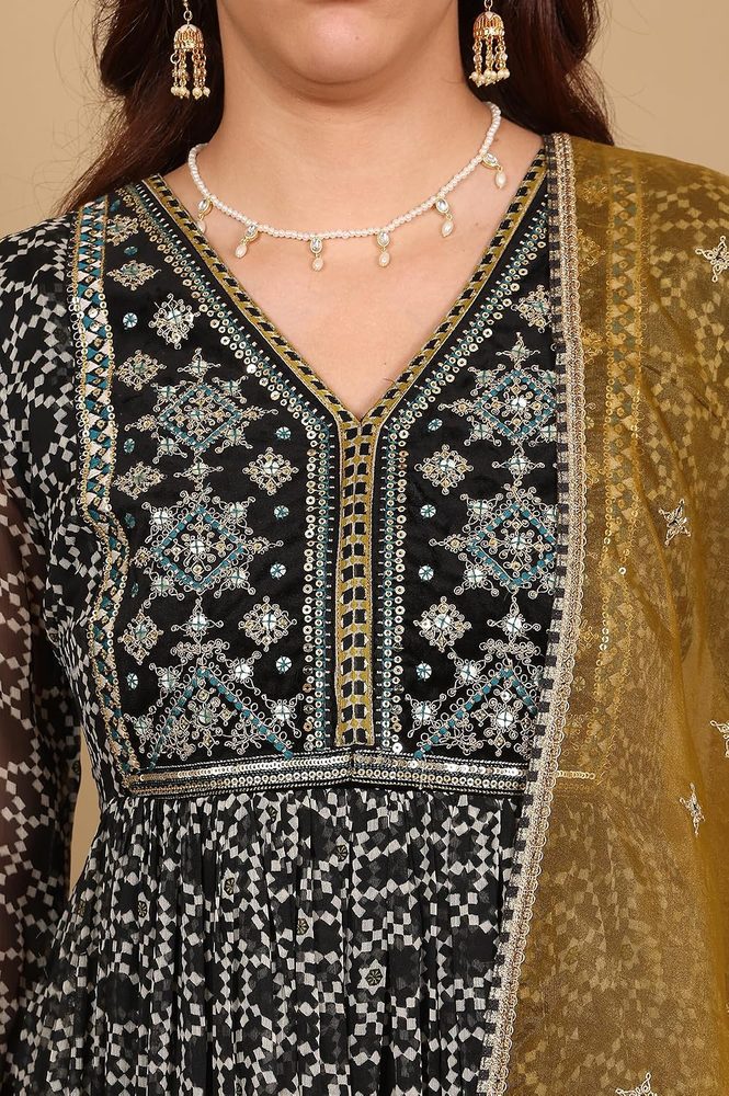 W for Woman Beige Jacquard Sleeveless Embellished Kurta, Pants and Dupatta Set