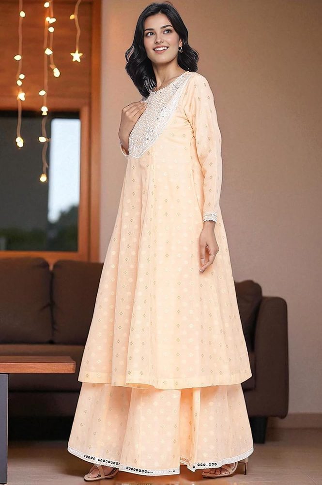 Wishful Women's Peach Yarn Dyed Printed Chandari Jaquard Flared Kurta, Culotte and Dupatta Set