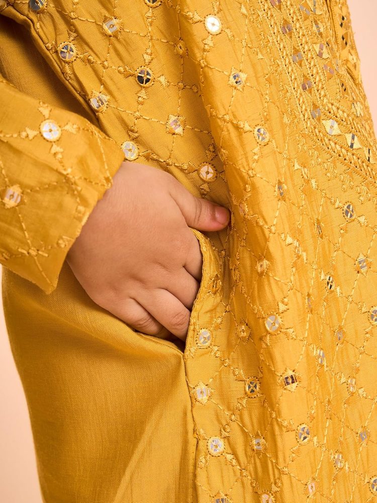 Manyavar Boys Viscose Blend Grid Embroidery & Sequins Kurta Pyjama Set (2pcs)