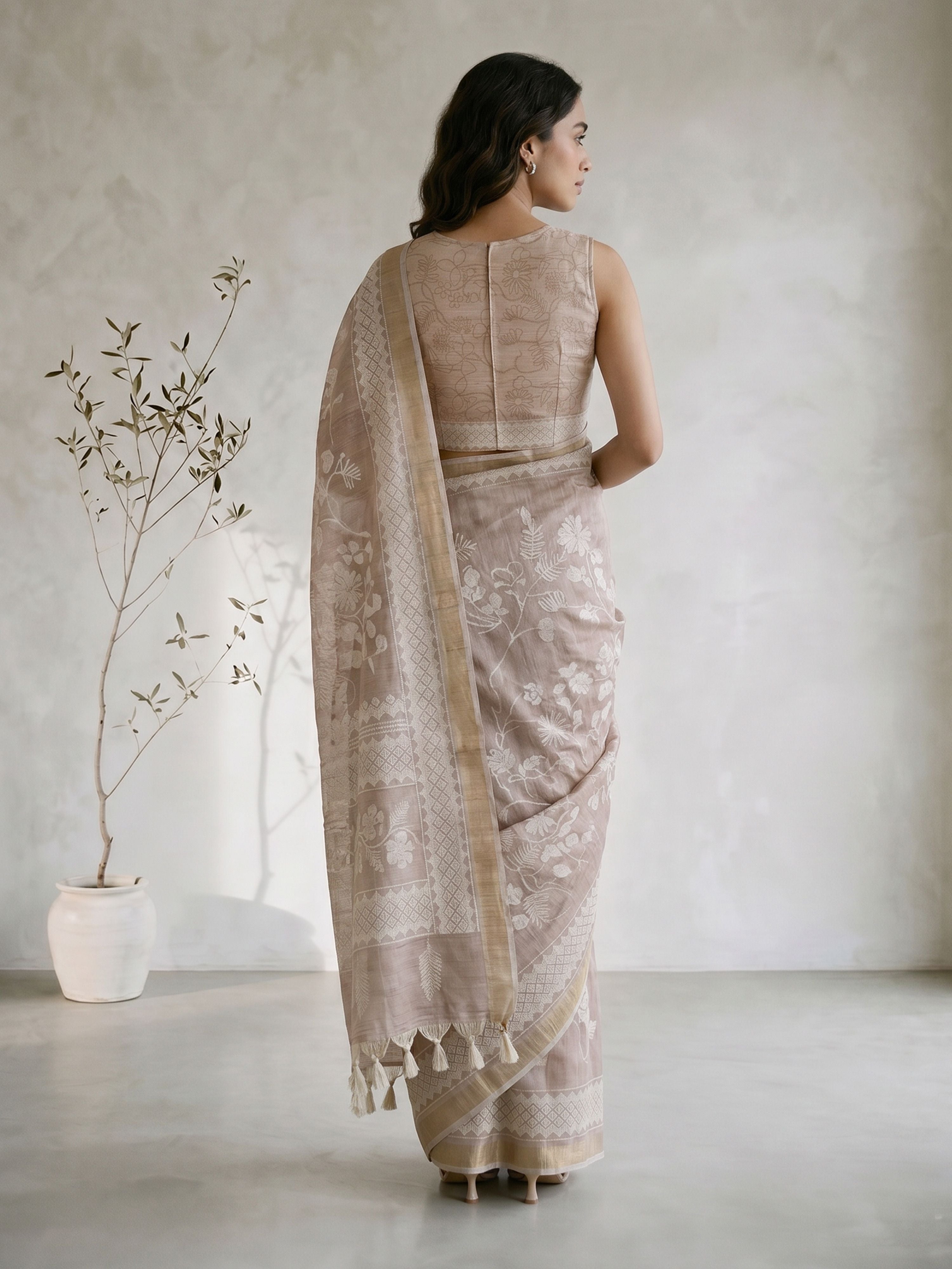 Women's Beige Silk-Blend Self Design Saree With Unstitched Blouse Piece