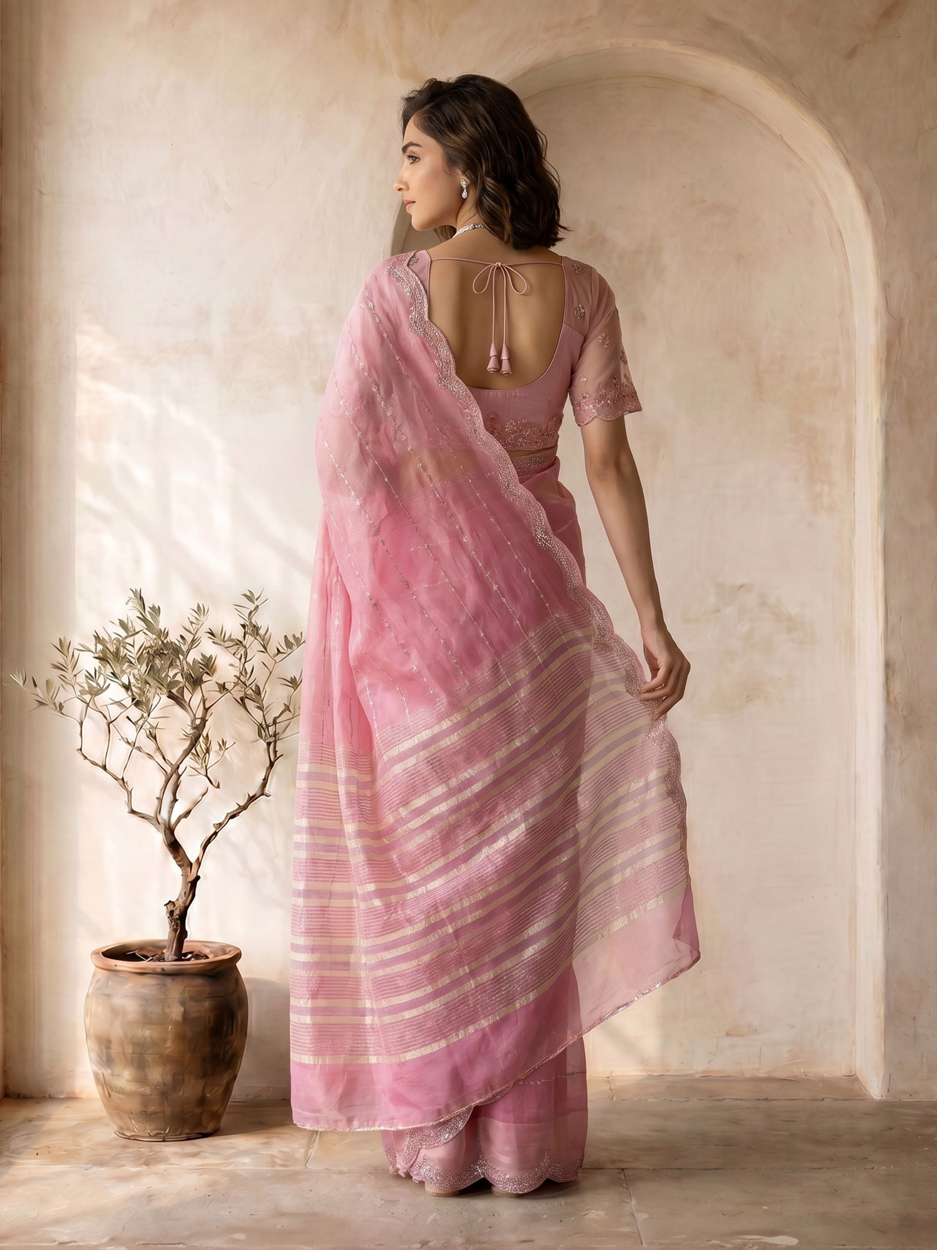 Women's Pink Organza Ethnic Motifs Saree With Unstitched Blouse Piece