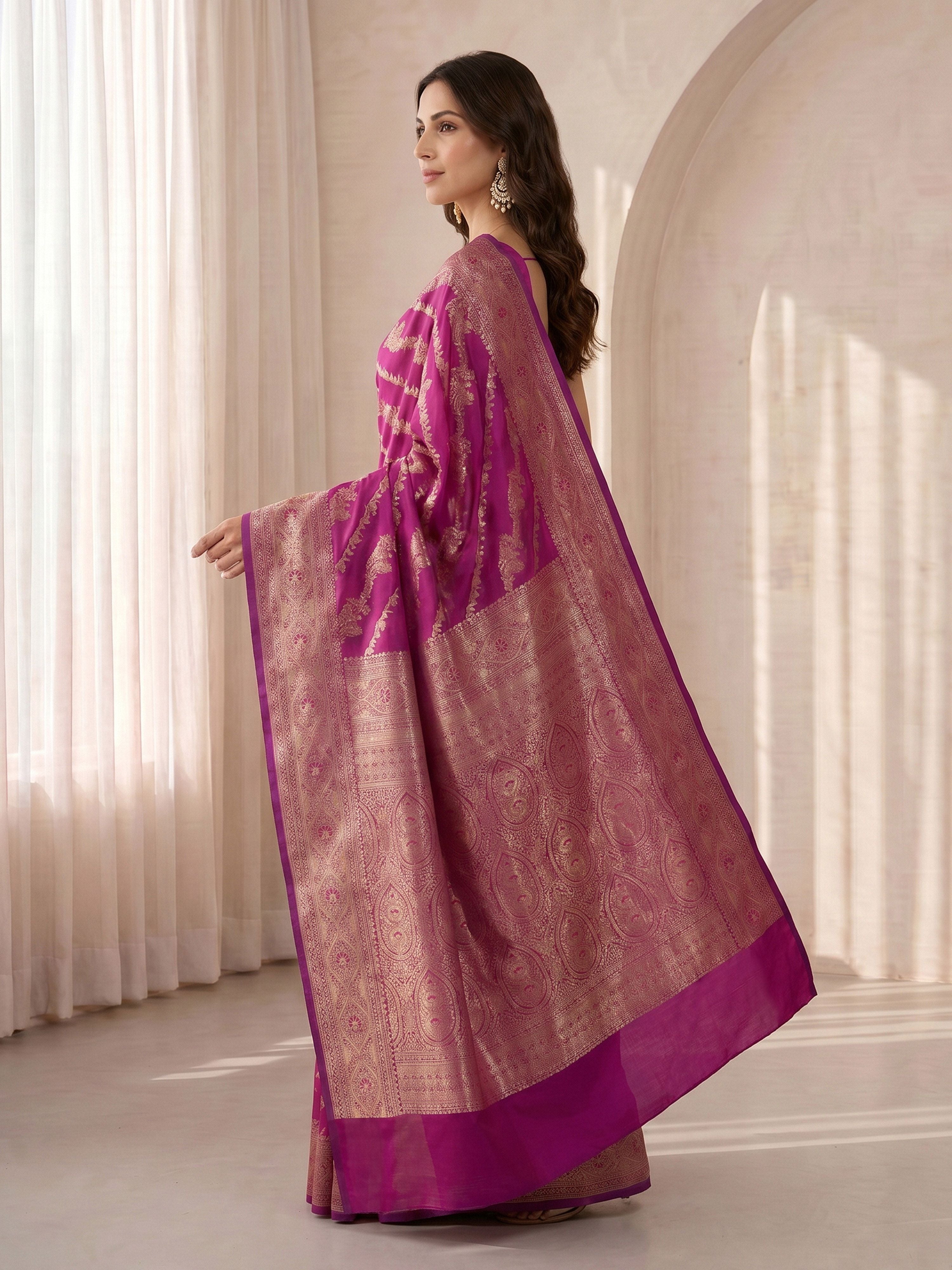 Women's Purple Cotton-Silk Ethnic Motifs Saree With Unstitched Blouse Piece